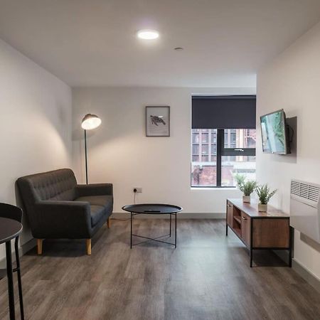 Modern 1 Bed Apartment In Liverpool Centre Екстер'єр фото