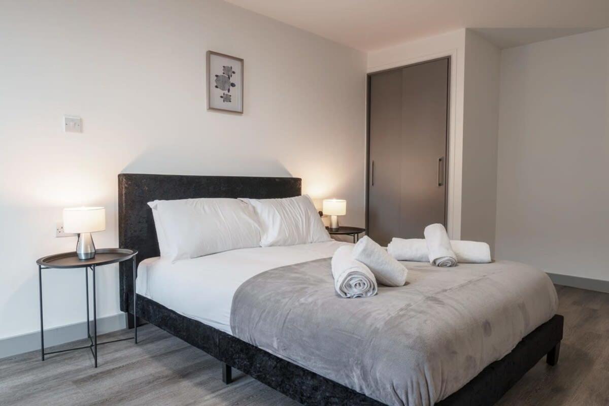 Modern 1 Bed Apartment In Liverpool Centre Екстер'єр фото